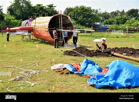 Effigy of Ravana under construction, Dussehra Festival, Surat, Gujarat ...