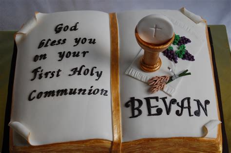 CUSTOMISED CAKES BY JEN: First holy Communion Bible Cake