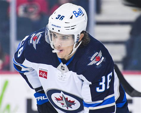 Winnipeg Jets Forward Out 4-5 Weeks After Surgery