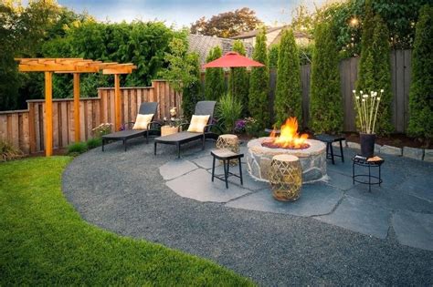 32 The Best Front Yard Landscaping Ideas Sitting Area - MAGZHOUSE