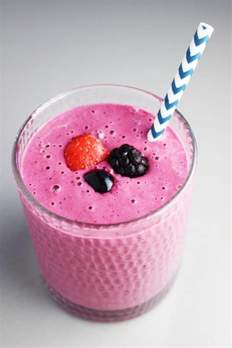 These triple berry Greek yogurt smoothies make a creamy, frothy, sweet ...