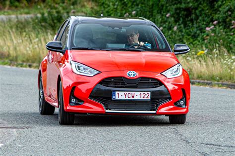 Toyota Yaris Hybrid review | DrivingElectric