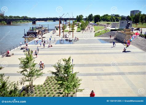 Vistulan Boulevards on the Western Side of the River Vistula in Warsaw ...