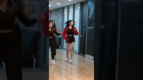 IZONE - Panorama (Dance Practice Minju Focus) MIRRORED - YouTube