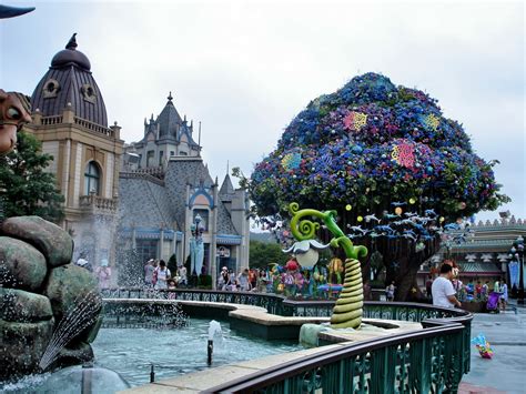 lovesouthkorea: Everland South Korea’s largest theme park. With 8.6 million visitors, Everland ...