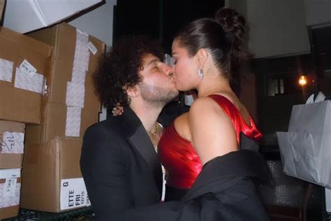 Selena Gomez and Benny Blanco Share Romantic Kiss at 2024 Golden Globes ...