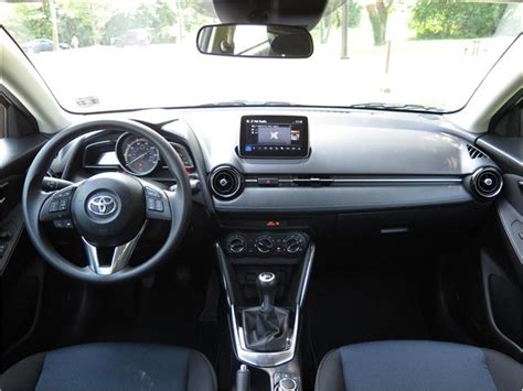 2017 Toyota Yaris: 78 Interior Photos | U.S. News