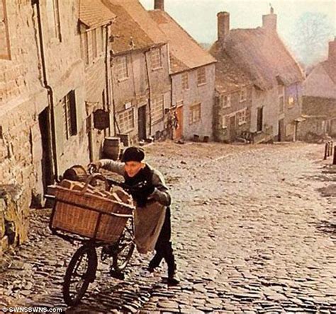 Yours for a slice of your bread: Cottage immortalised in 1970s Hovis advert of boy pushing bike ...