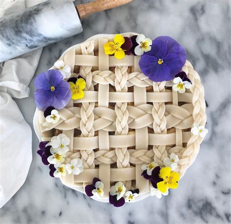 How to Bake a Lattice Apple Pie | The Crate and Barrel Blog