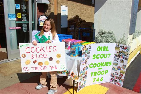 HUNTINGTON BEACH GIRL SCOUT TROOP 746: OUR FIRST COOKIE BOOTH