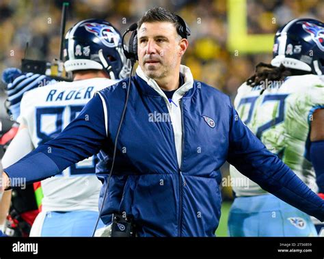 Mike vrabel 2023 hi-res stock photography and images - Alamy