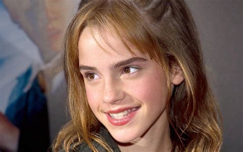 1420x1020 Emma Watson Laughing Seen 1420x1020 Resolution Wallpaper, HD Celebrities 4K Wallpapers ...