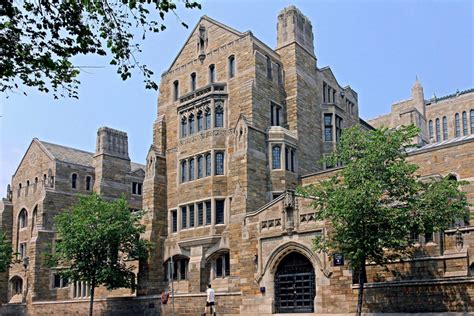 Yale SAE Chapter Is the Latest Fraternity to Get in Trouble as Black Women Are Barred From ...