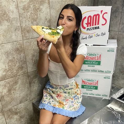 Giuliana Calascibetta: Meet the Pizza Princess of Twitch - PMQ Pizza Magazine