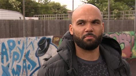 Former 'dangerous' gang leader thanks police for prison - BBC News