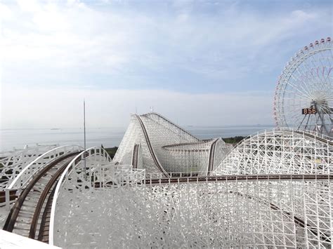 Nagashima Spa Land - White Cyclone