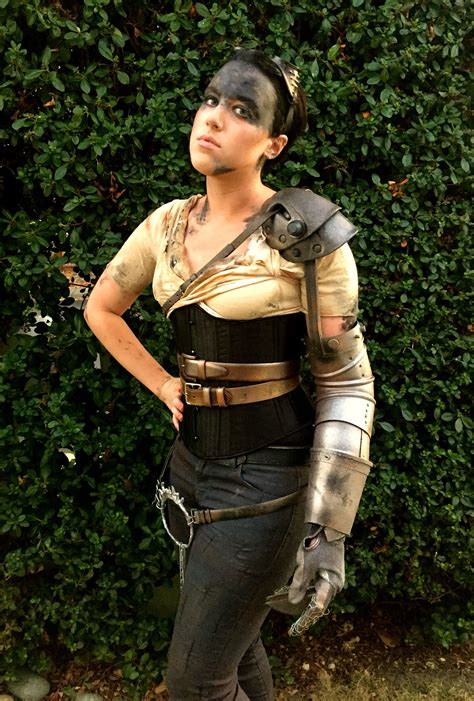 Imperator Furiosa Cosplay from Mad Max: Fury Road Mad Max, Furiosa Costume, Imperator Furiosa ...