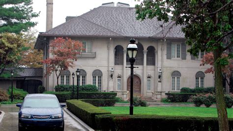 Mayoral mansions have mixed track record