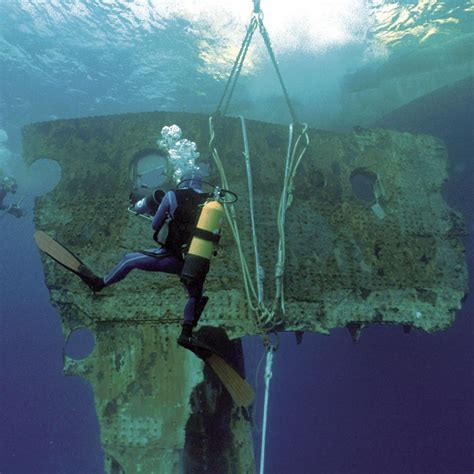 Up from the depths: Titanic artifact exhibition docks in Peoria museum | GO! | pantagraph.com