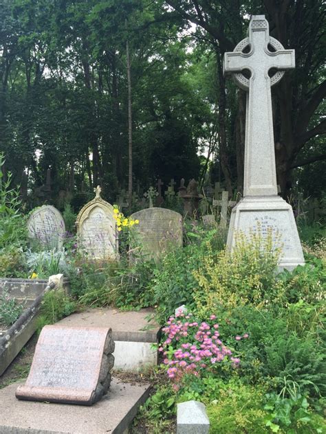 HIGHGATE CEMETERY - ARTS & DIGITAL CULTURE