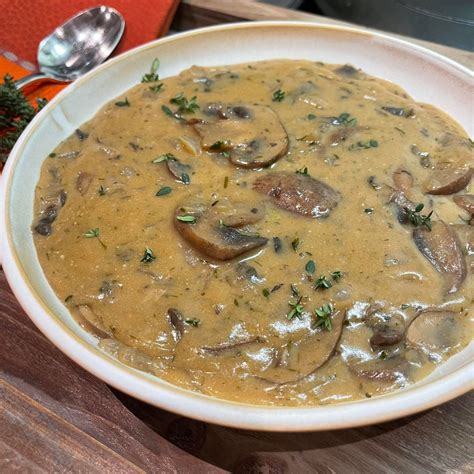 HUNGARIAN MUSHROOM SOUP – Dads That Cook