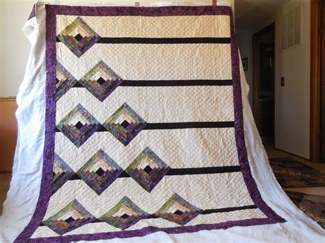 Quilting at Mistletoe Hollow: Modern Quilt