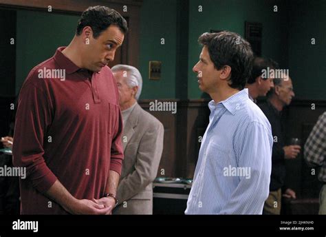 BRAD GARRETT, RAY ROMANO, EVERYBODY LOVES RAYMOND, 1996 Stock Photo - Alamy