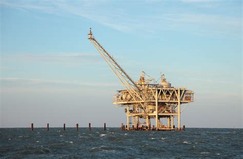 Why is Offshore Work So Dangerous? - Shlosman Law Firm