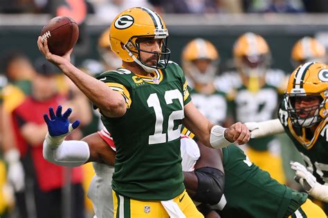 Aaron Rodgers: Packers need to 'check ourselves' after 'losing' talk