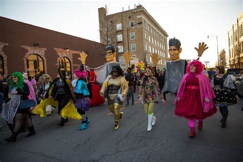 March March parade draws True/False festivalgoers together | News ...