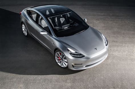 Tesla Model 3: Elon Musk desvela el modelo definitivo con el vídeo de ...