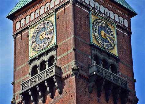 Copenhagen City Hall Clock Tower « TravelJapanBlog.com