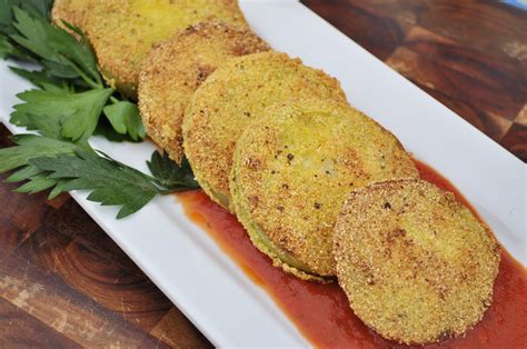 Cornmeal-Crusted Fried Green Tomatoes – Wine & Hotdish