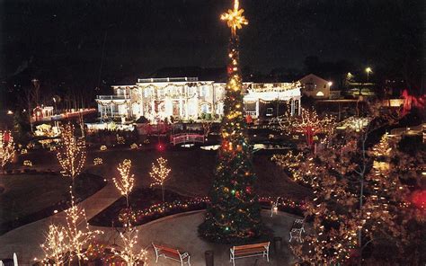 Christmas at (Conway) Twitty City Hendersonville TN | Flickr