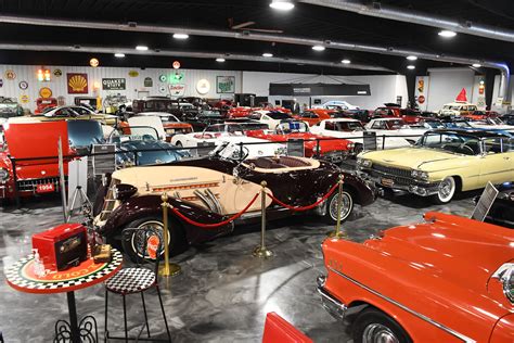 ABOUT | Classic Car Museum