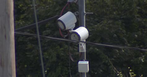 Red Light Camera Torn Down In Suffolk County, Police Say - CBS New York