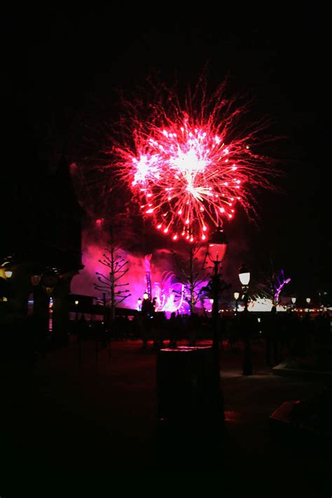 Epcot Fireworks 10 by Tyrant60 on DeviantArt