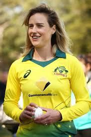 Women's Ashes: With 1000 runs and 100 wickets Ellyse Perry makes ...