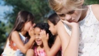 15 Ways Parents Can Help: The Do’s and Don’ts of Relational Aggression | Bullying Education