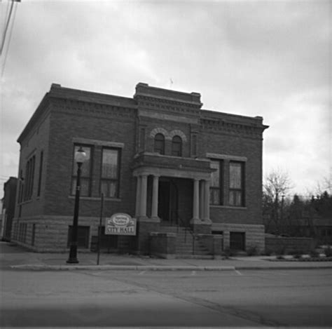 Spring Valley City Hall | Brownie Twin 20 test roll. UAE lin… | Flickr