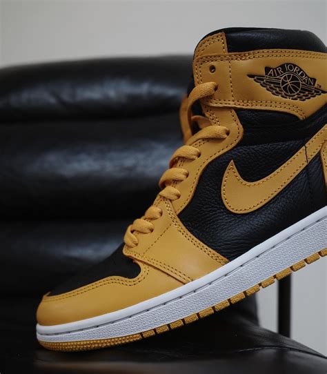 Air Jordan 1 Pollen 555088-701 Release Date | SneakerNews.com