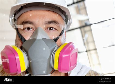 Dust mask construction hi-res stock photography and images - Alamy