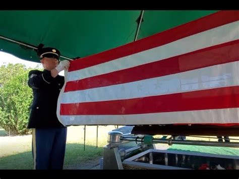 Funeral Flag Folding Ceremony - YouTube