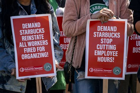 Pro-Union Starbucks Workers Sue Company for Defamation (SBUX) - Bloomberg