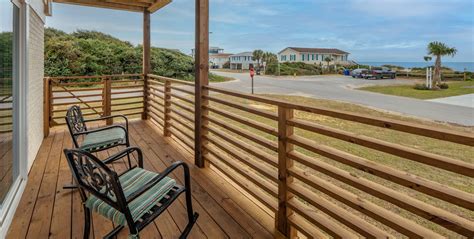 Hotel on the North Carolina Coast | Pet Friendly King Suite