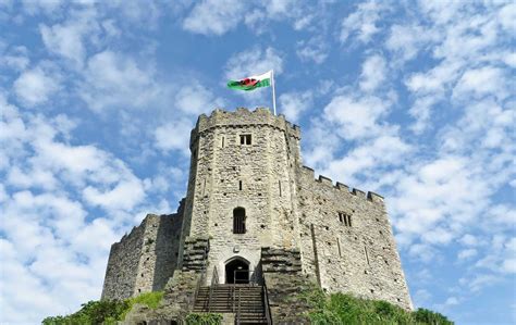 Cardiff Castle - Britain's Castles