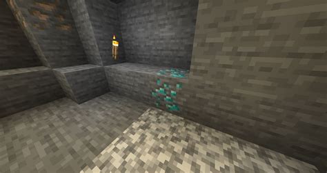 Top 5 Minecraft enchantments for mining diamonds