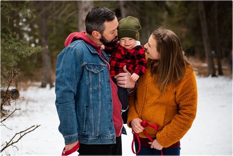 Christmas Family Photos Calgary - Calgary Wedding Photographers ...