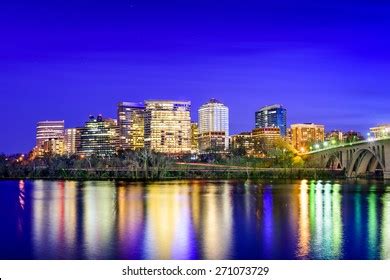 627 Arlington virginia skyline Images, Stock Photos & Vectors ...