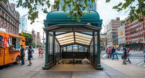 Astor Place Subway Station Review | Fodor's Travel